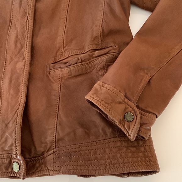 Cole Haan vintage-leather bomber, fully-lined. ✨LIKE NEW✨ - Picture 4 of 12